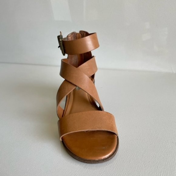 Steve Madden Raeleen Ankle Strap Criss Cross Block Heels in Cognac, size 6.5 - Picture 7 of 12